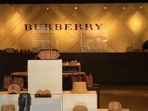 burberry outlet livermore sale|Burberry jacket outlet.